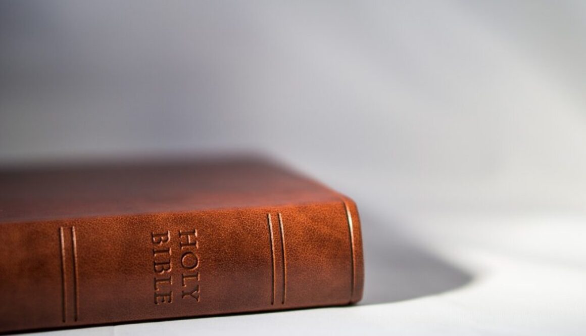 bible scripture book religion 4249164